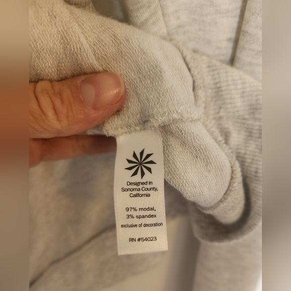 Athleta Criss Cross Hem Lightweight Modal Sweatshirt Light Gray Size Large - Picture 4 of 5